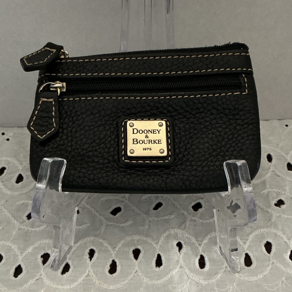 Dooney & Bourke Black Textured Coin Pouch. Key/ Card Case